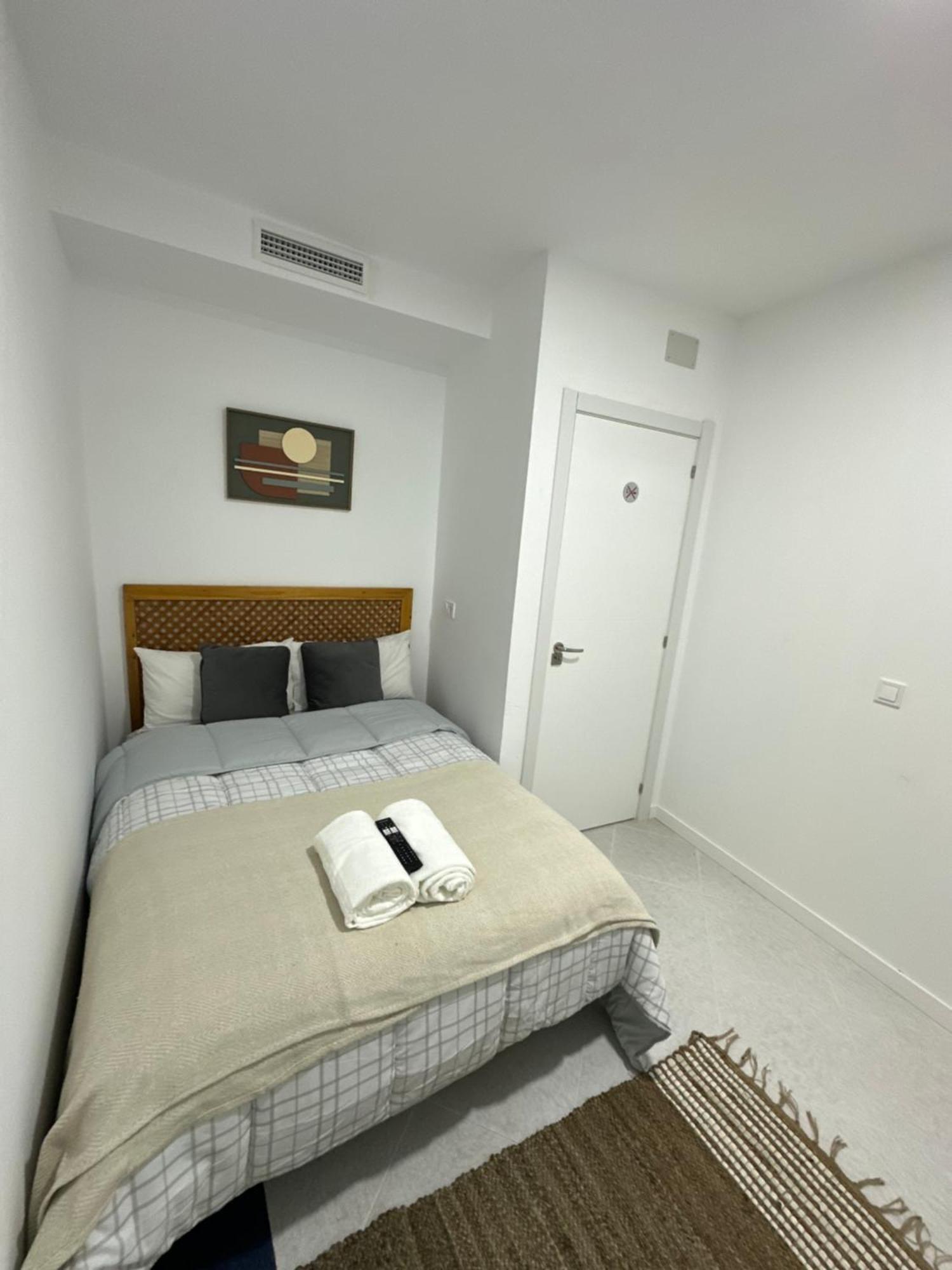 Rooms Mediavilla Madrid Dış mekan fotoğraf