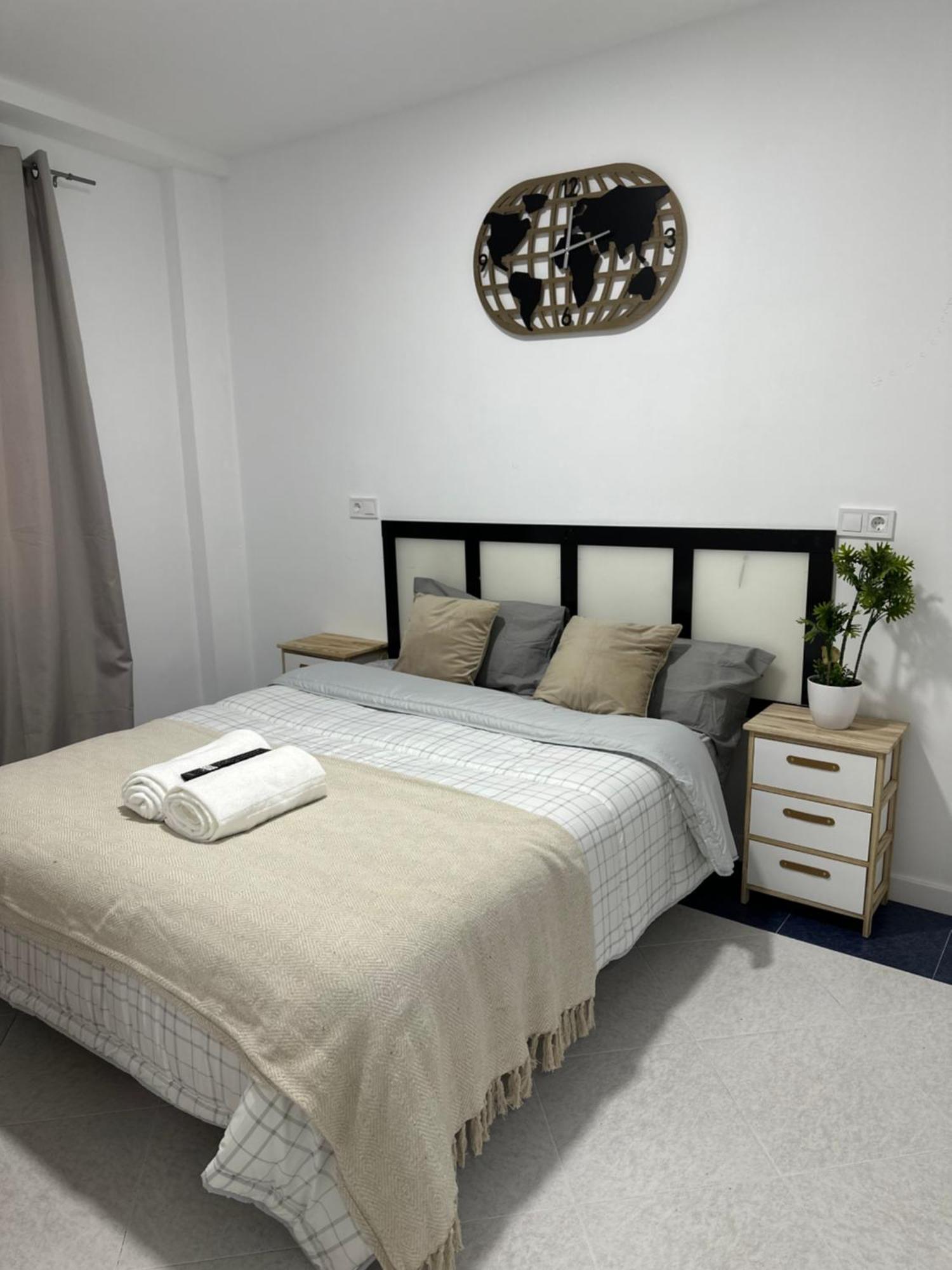 Rooms Mediavilla Madrid Dış mekan fotoğraf
